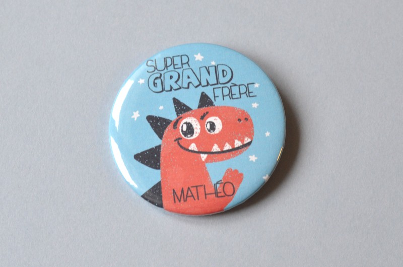 Badge Bientôt Grand Frère - Dinosaure