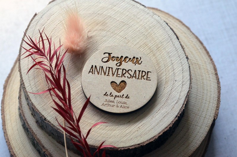 Aimant en bois personnalisé Joyeux Anniversaire