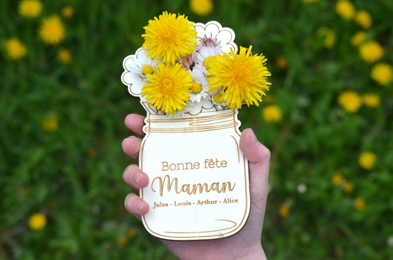 Carte Bouquet de fleurs en bois - Fête des mères