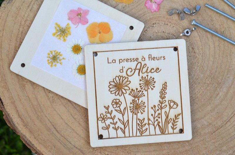 Presse à fleurs en bois personnalisée. Presse à fleurs pour herbier personnalisable.