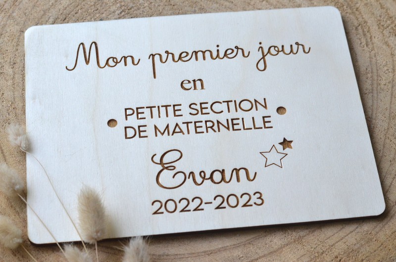 Carte Prénom Bébé en bois - Fleurs