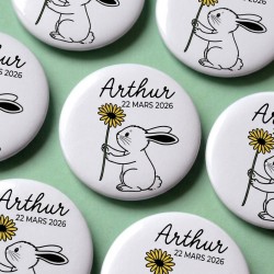Badge Lapin et fleur personnalis&eacute;